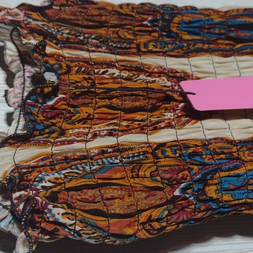 Pretty Silk Dress - Picture 6 of 11